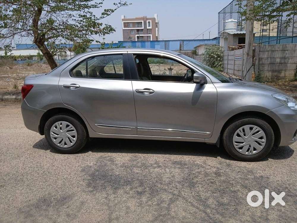 Maruti Suzuki Dzire 1.2 Vxi Amt, 2022, Petrol