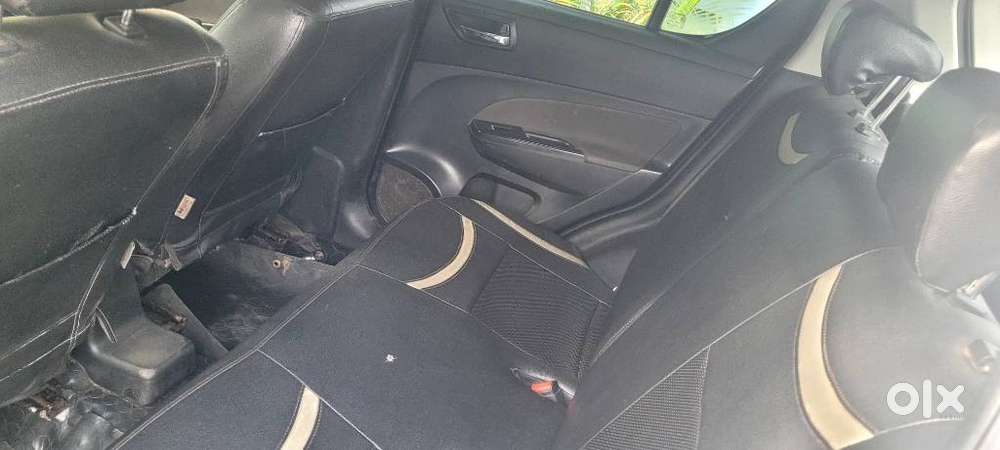Maruti Suzuki Swift Vxi Optional, 2015, Petrol