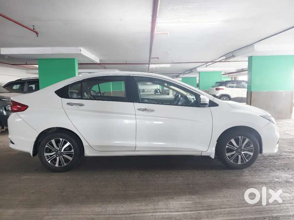 Honda City 1.5 V Cvt I-vtec 2017 | Automatic Petrol | Well Maintained