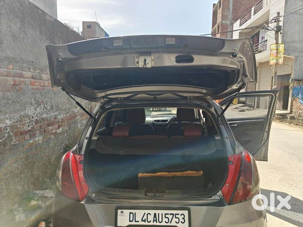 Maruti Suzuki Swift 2016 Petrol 70000 Km Driven