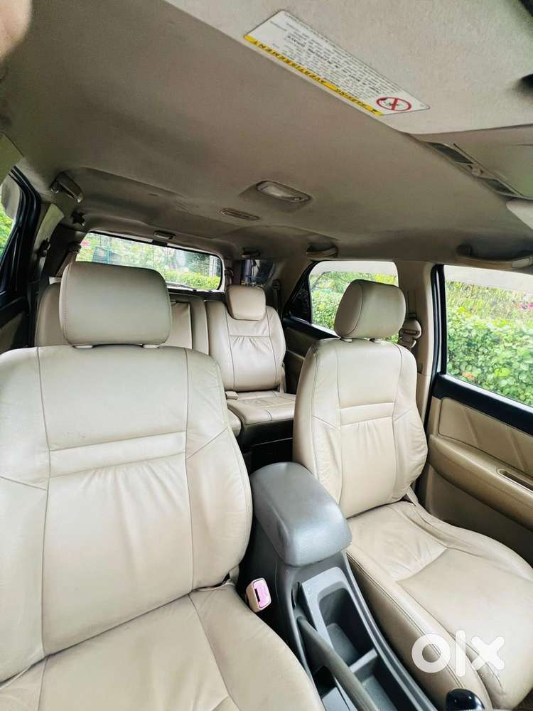 Toyota Fortuner 2012