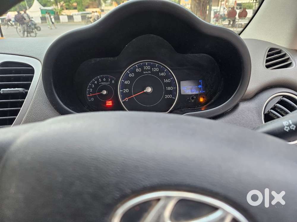 Hyundai I10 1.1 Magna(o), 2015, Petrol