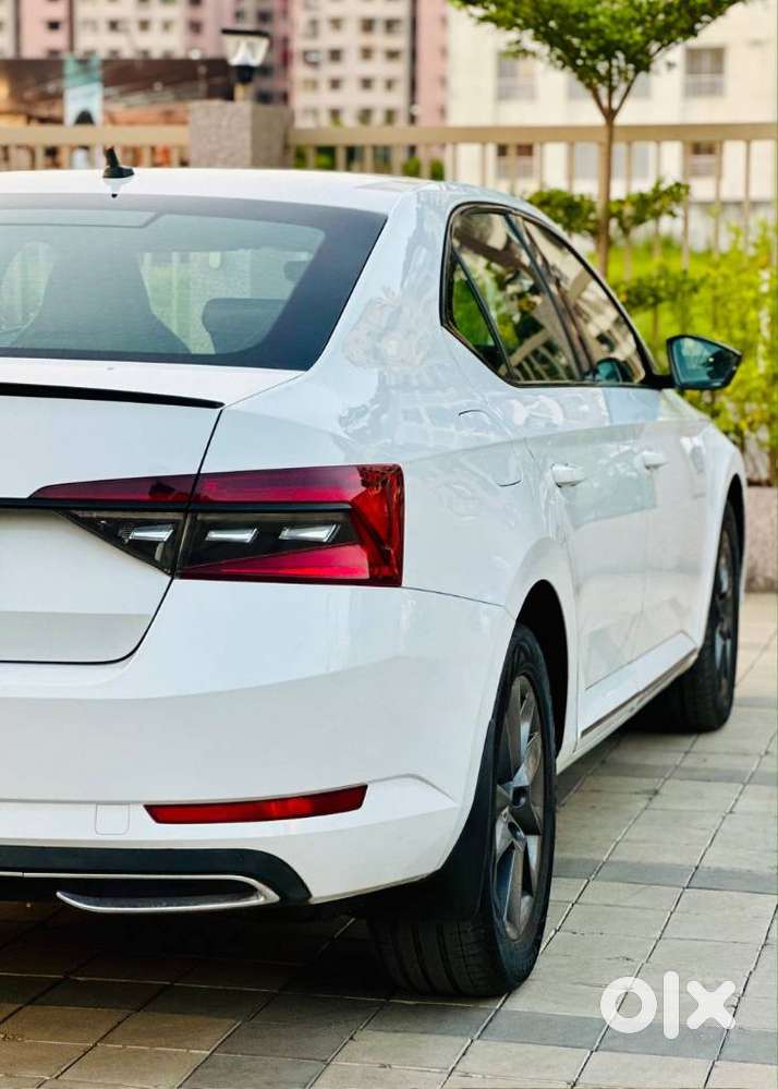 Skoda Superb 2.0 Sportline Tsi At, 2021, Petrol