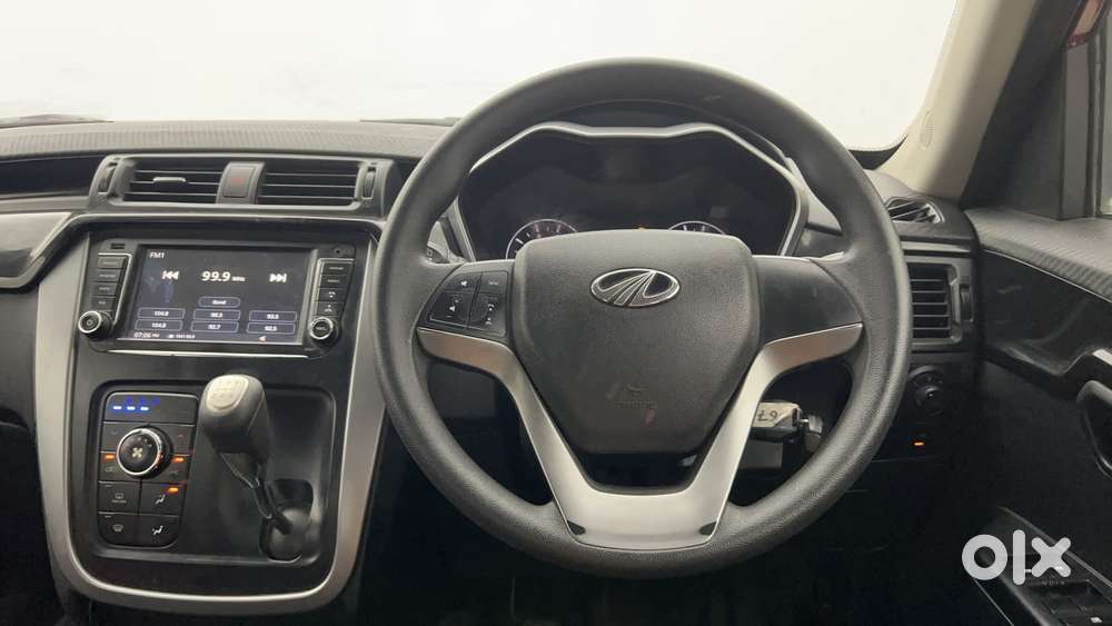 Mahindra Kuv100 Nxt 1.2 K8 Petrol 6 Str Dual Tone, 2017, Petrol