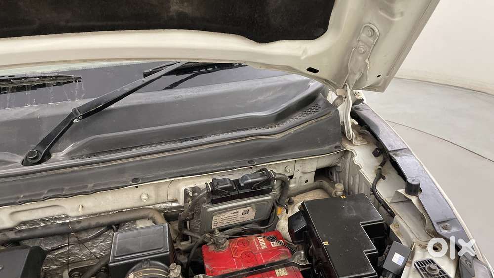 Mahindra Kuv 100 2016-2017 Mfalcon G80 K8, 2016, Petrol
