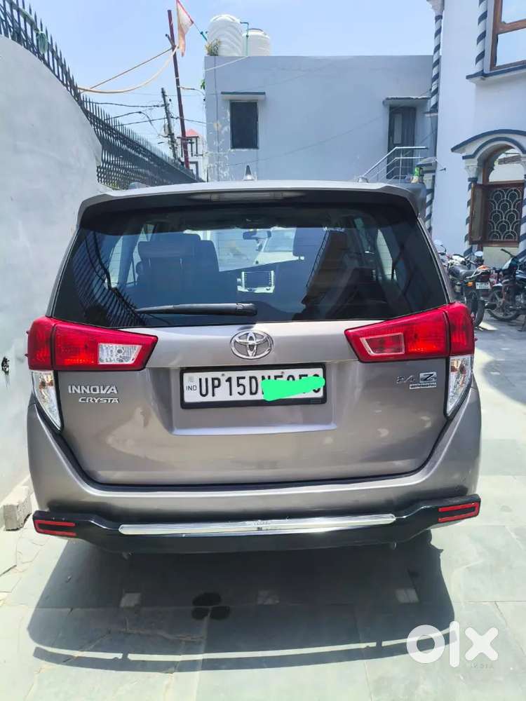 Toyota Innova Crysta 2018 Diesel 143000 Km Driven