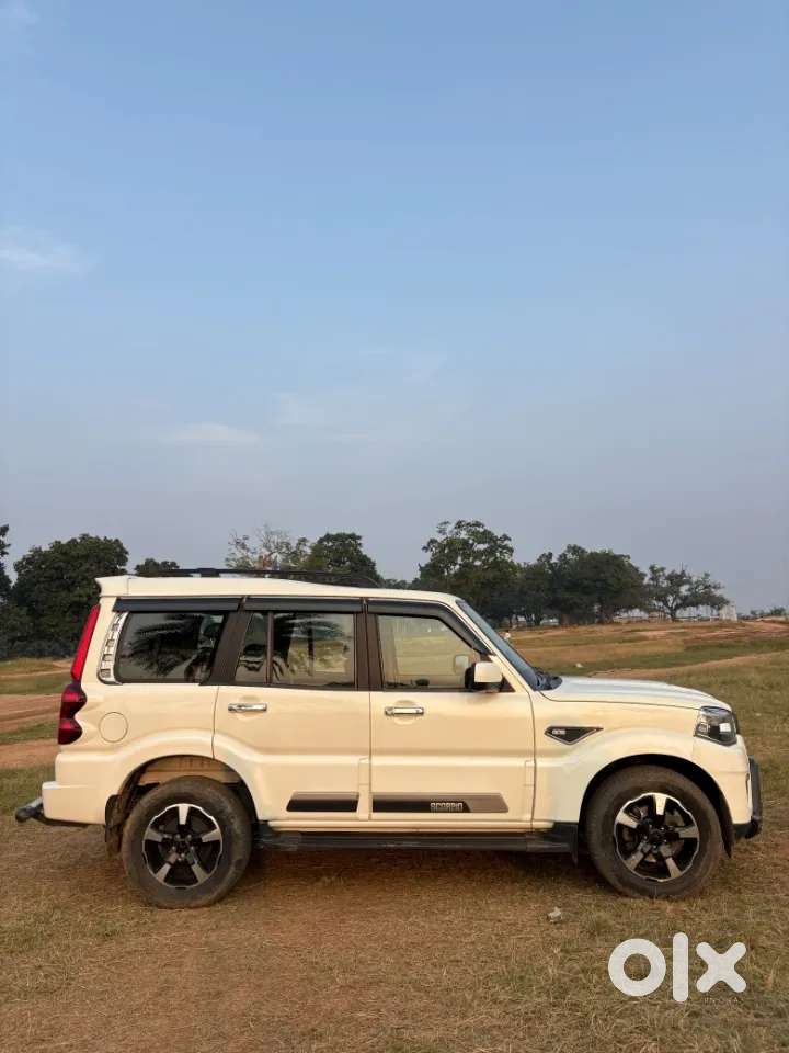 Mahindra Scorpio Classic, 2023, Diesel