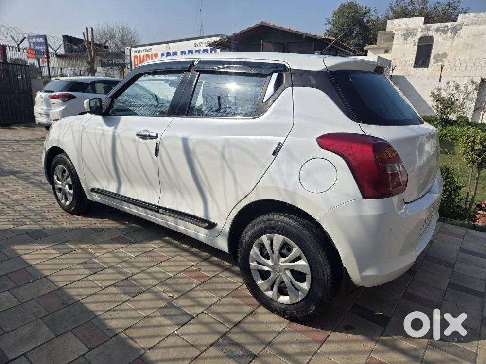 Maruti Suzuki Swift Vvt Vxi, 2020, Petrol