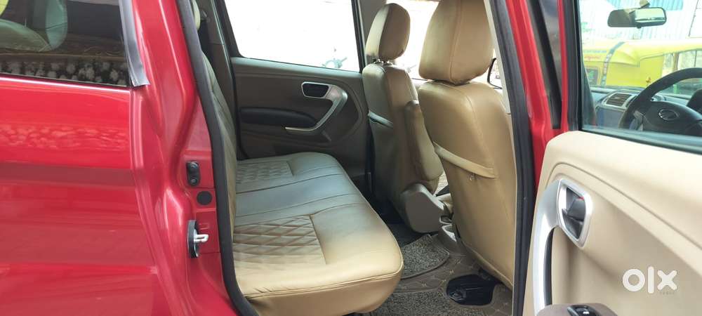 Mahindra Tuv 300 Mhawk100 T8, 2015, Diesel