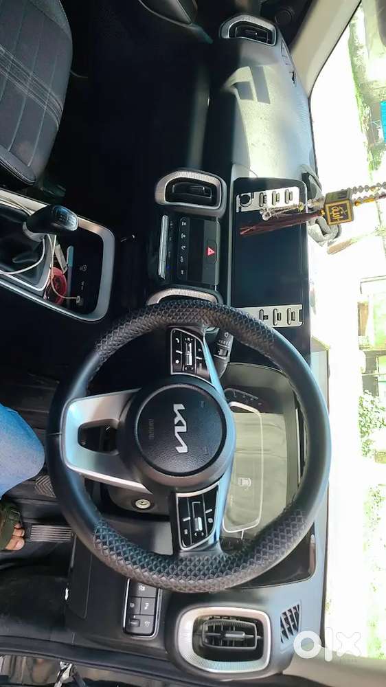 Kia Sonet 2024 Diesel New Condition Well Maintained