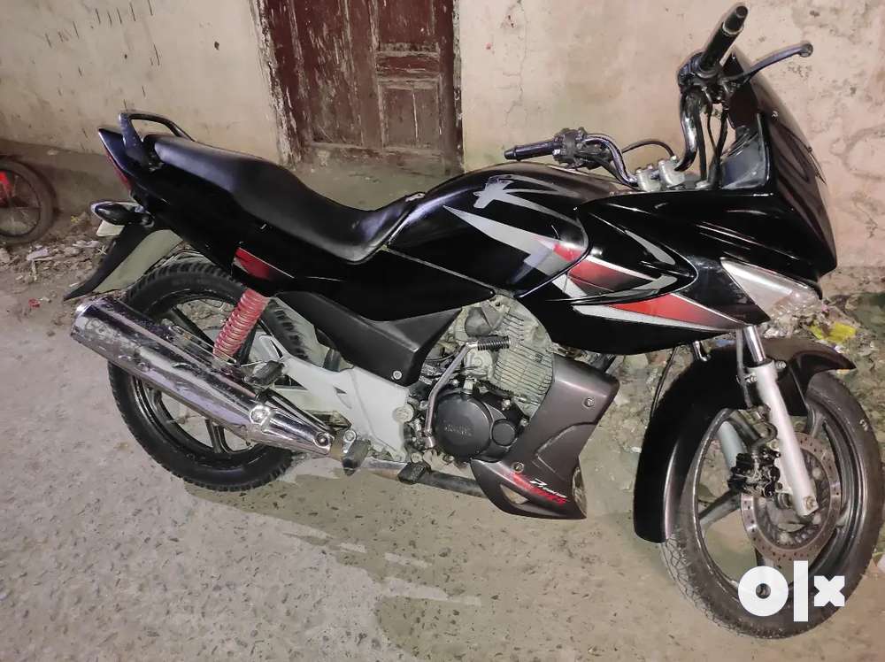 Karizma bike discount old model olx