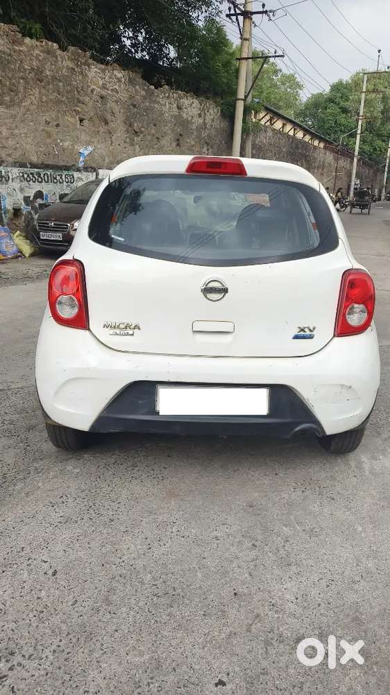 Nissan Micra Petrol 2017 Variant
