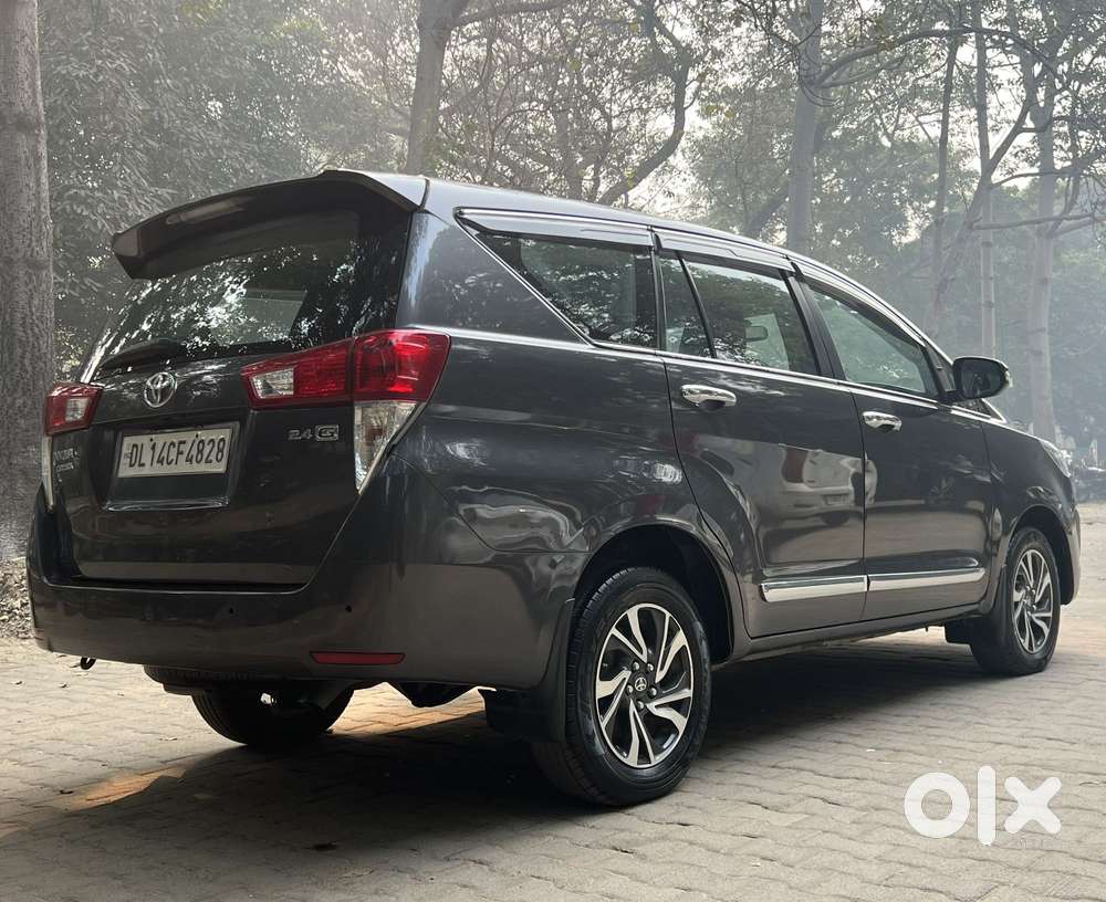 Toyota Innova Crysta