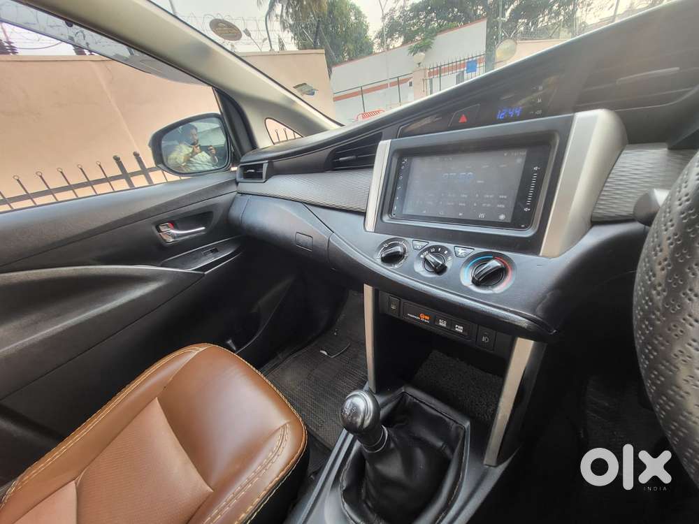 Toyota Innova Crysta 2.4 G Mt 8s, 2017, Diesel