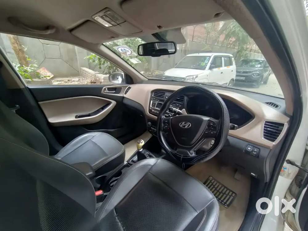 Hyundai I20 2015 Cng & Hybrids 61000 Km Driven