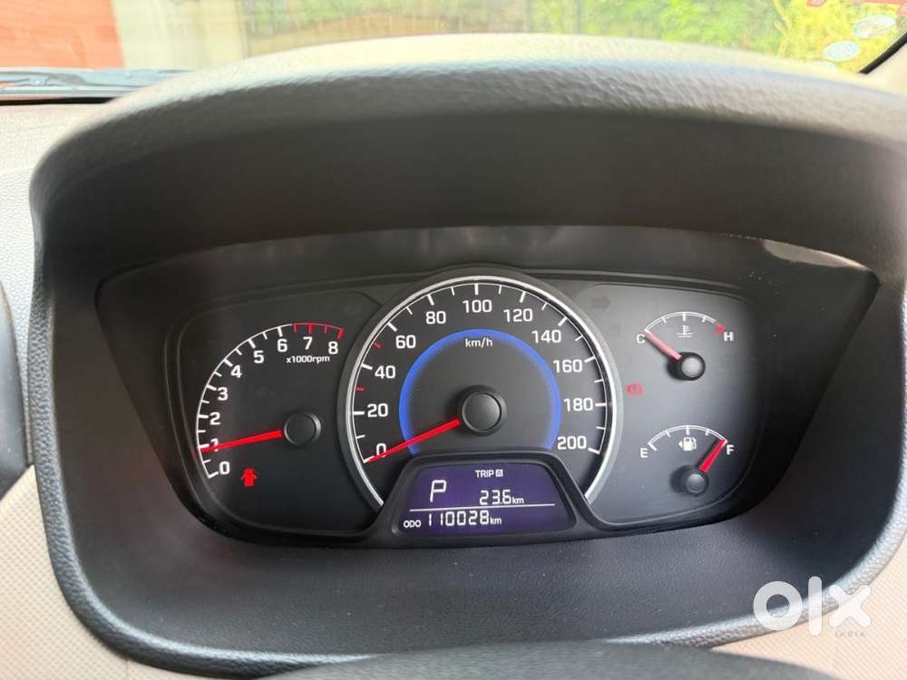 Grand I10 Asta 2015 Automatic