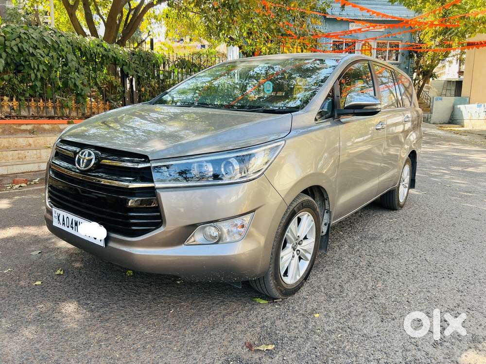 Toyota Innova Crysta