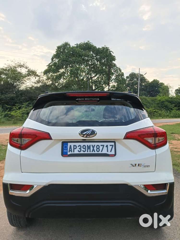 Mahindra Xuv300 W6, 2022, Petrol