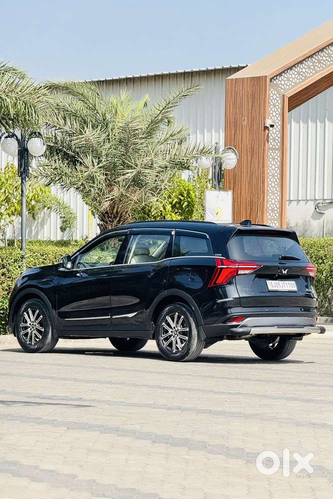 Mahindra Xuv700 2.2 Ax 7 Diesel At Str, 2025, Diesel