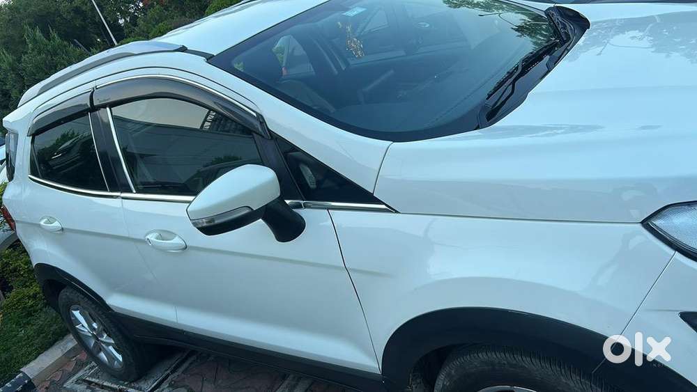 Ford Petrol Car 2019 With Extra Fittings