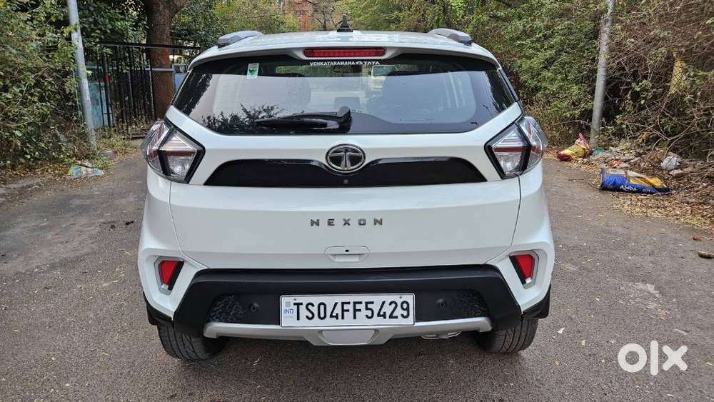 Tata Nexon Kraz Plus Amt, 2023, Petrol