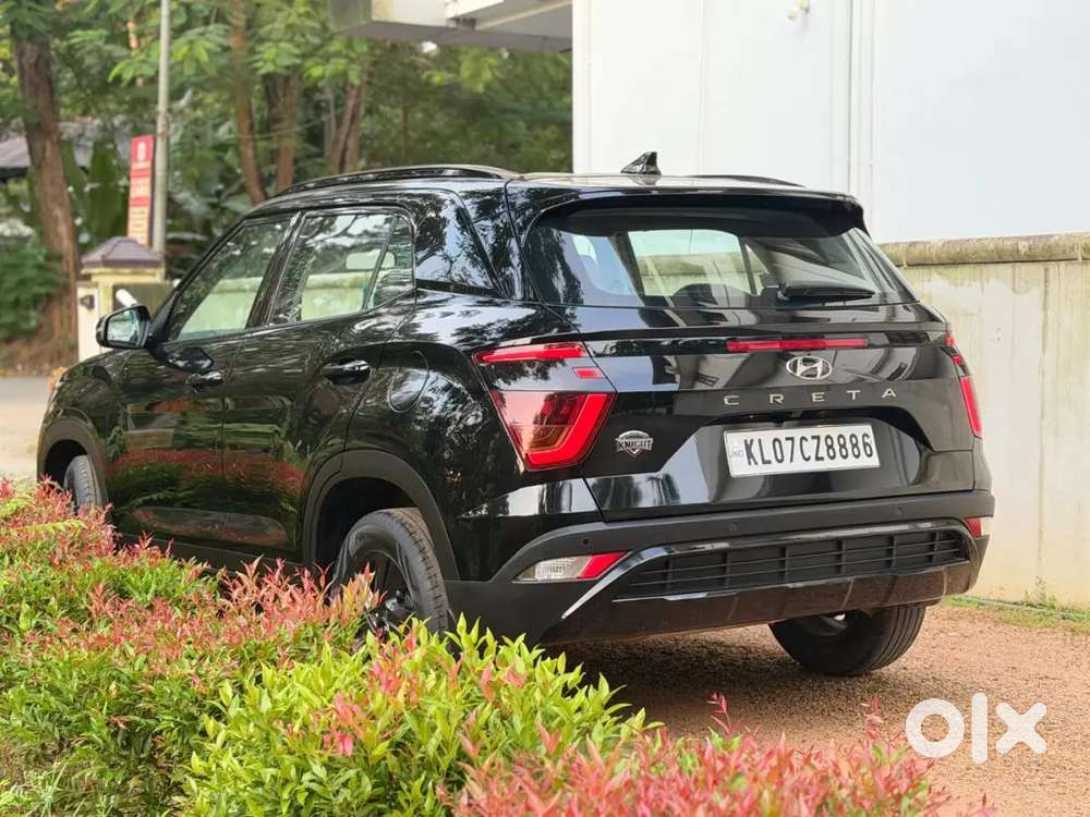 Hyundai Creta S Plus Knight Edition Petrol Manual Sunroof