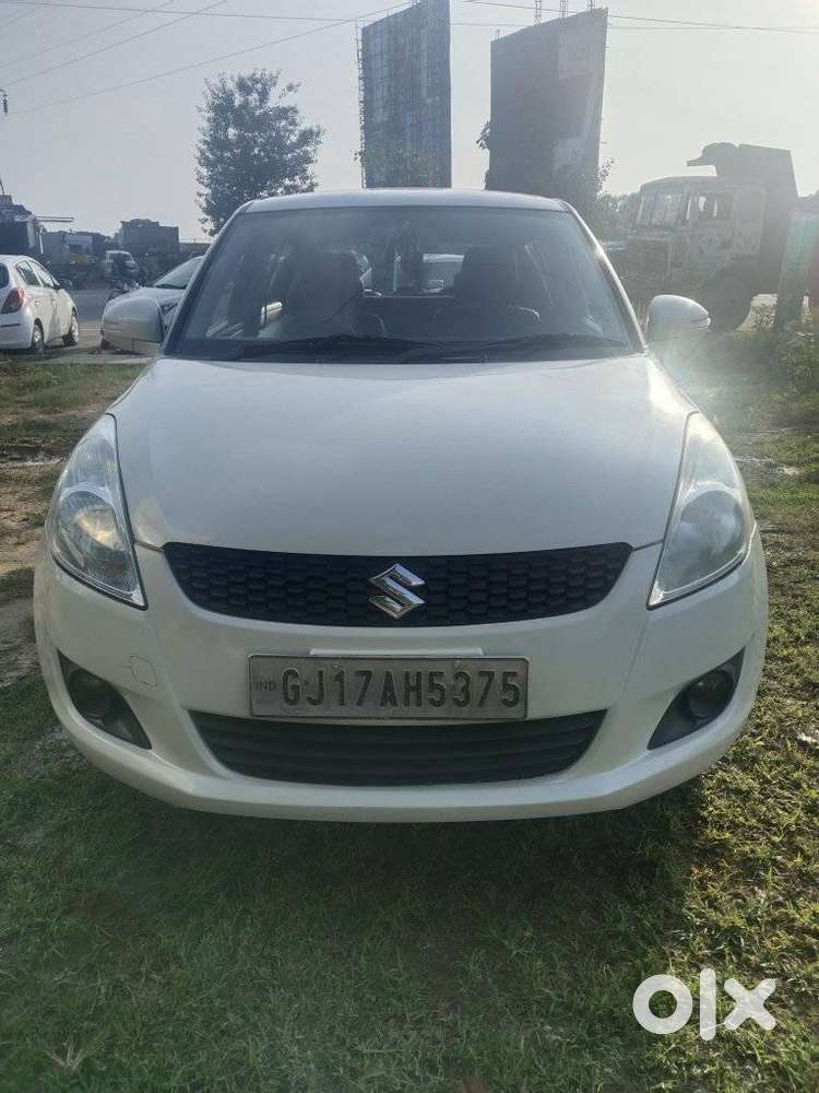 Maruti Suzuki Swift Vxi + Manual, 2014, Cng & Hybrids
