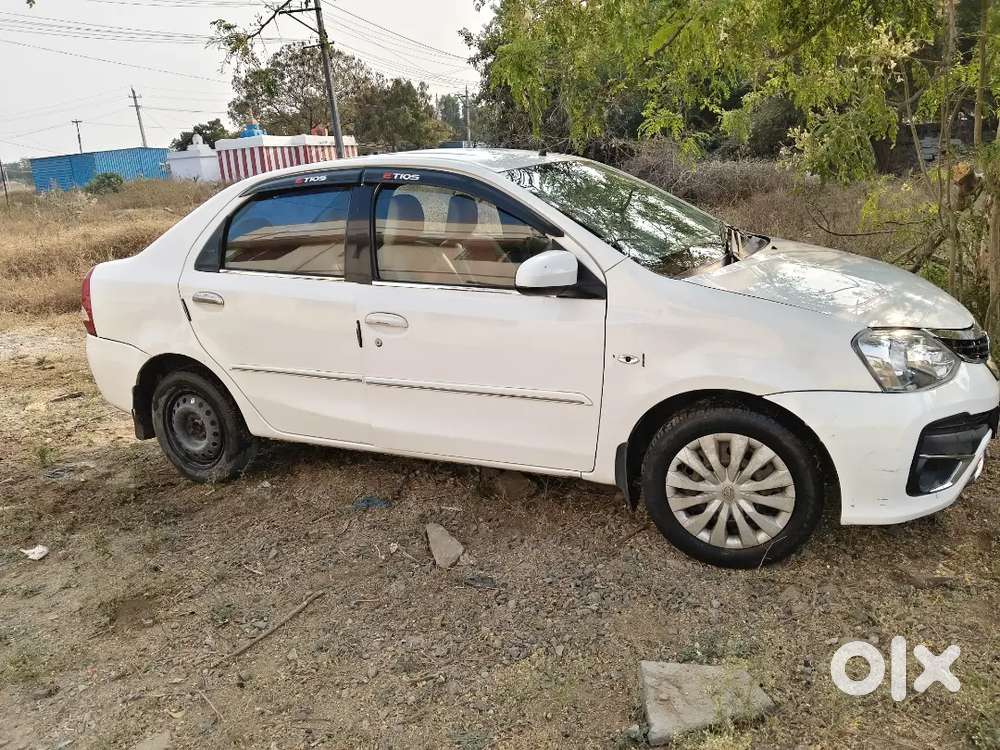 Toyota Etios 2013 Diesel 180000 Km Driven