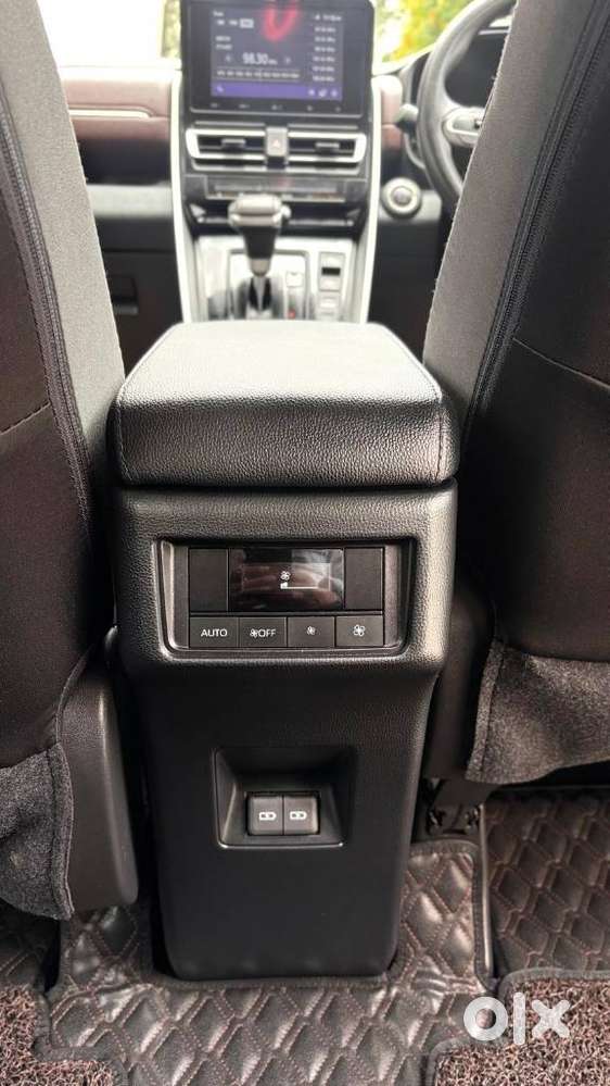 Toyota Innova Hycross, 2026, Petrol