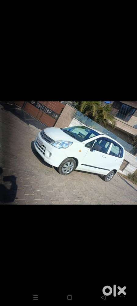 Maruti Suzuki Zen Estilo Vxi Bsiv, 2010, Petrol