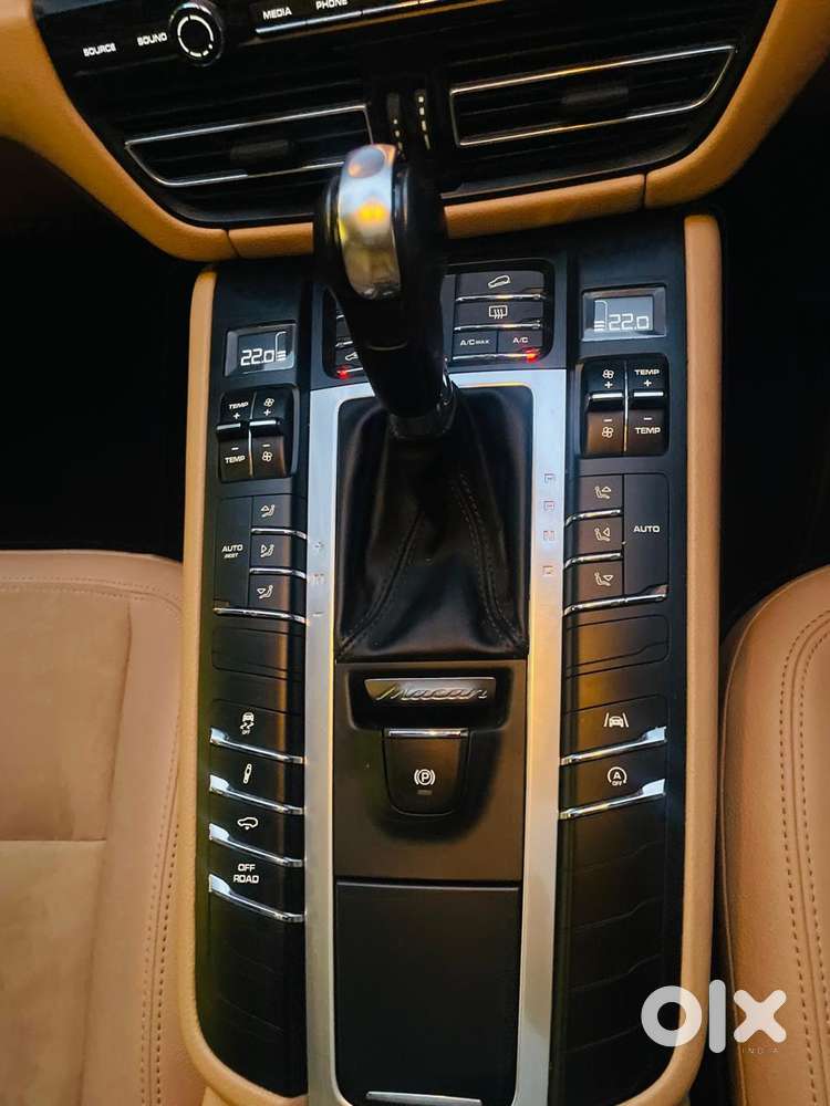 Porsche Macan 2.0 Petrol, 2021, Petrol