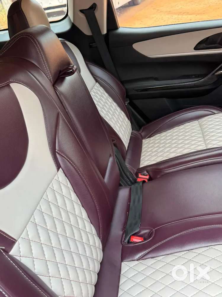 Mahindra Xuv 700 2024