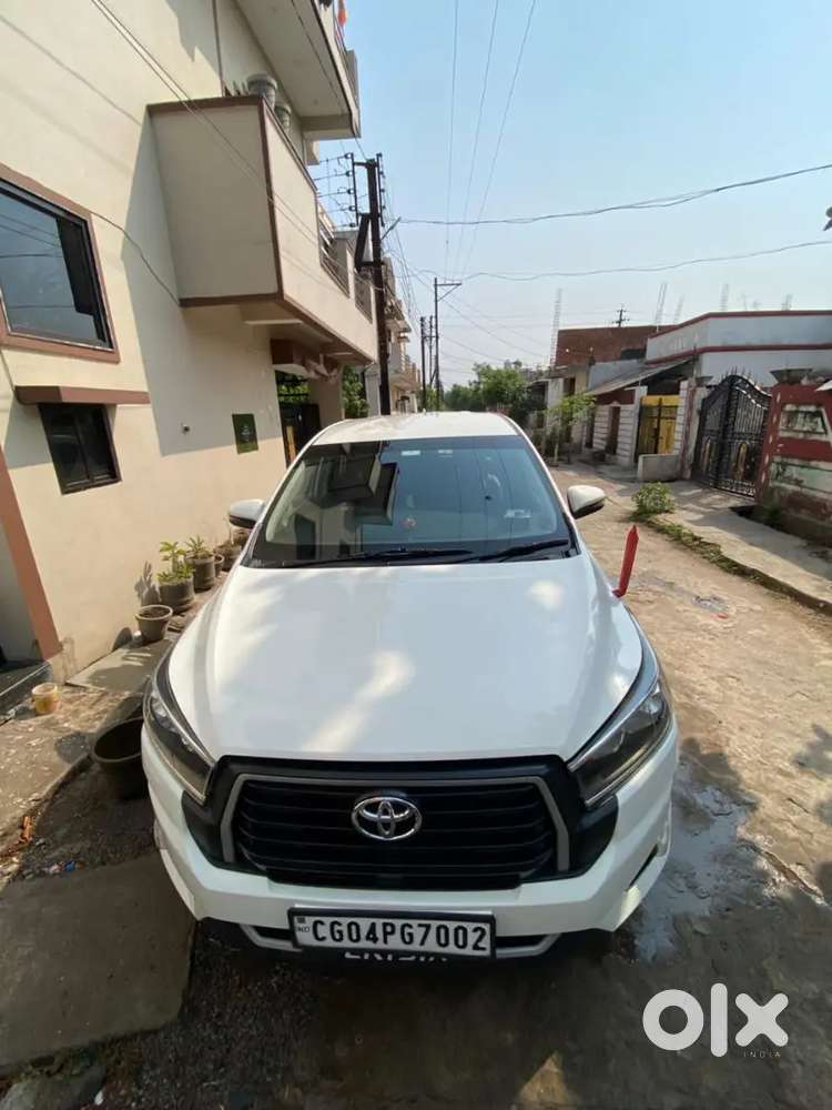 Toyota Innova Crysta 2024