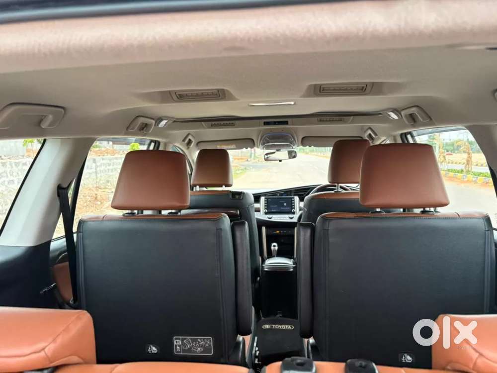 Toyota Innova Crysta [2020-ongoing] 2.4 Zx At 7 Str, 2021, Diesel