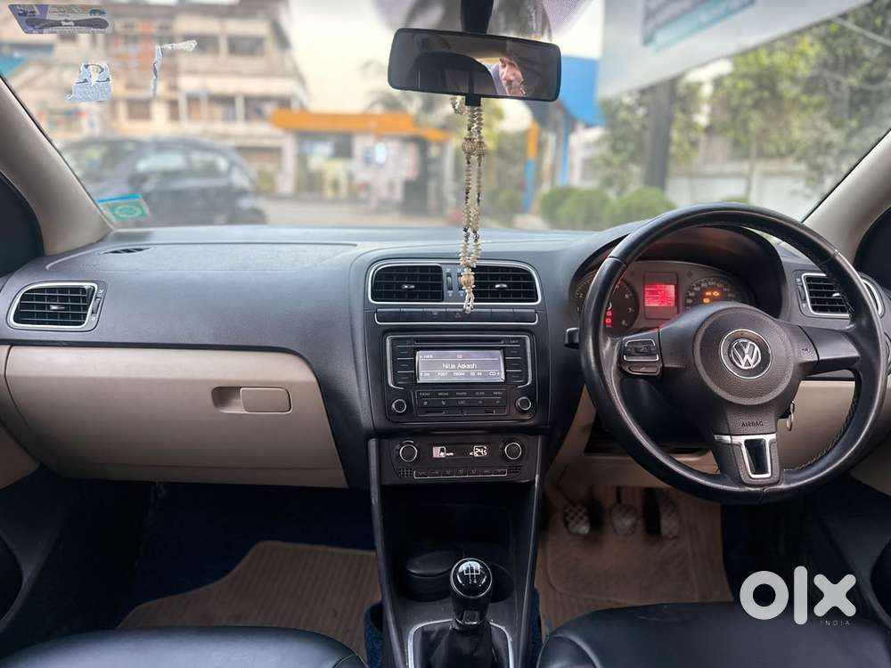 Volkswagen Polo Petrol Highline 1.2l, 2013, Petrol