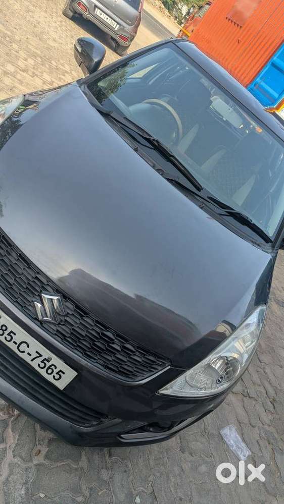 Maruti Suzuki Swift Vxi Optional, 2016, Petrol