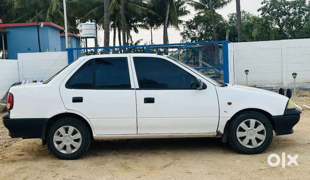 Maruti Suzuki Esteem Lxi 1995 Petrol Manual