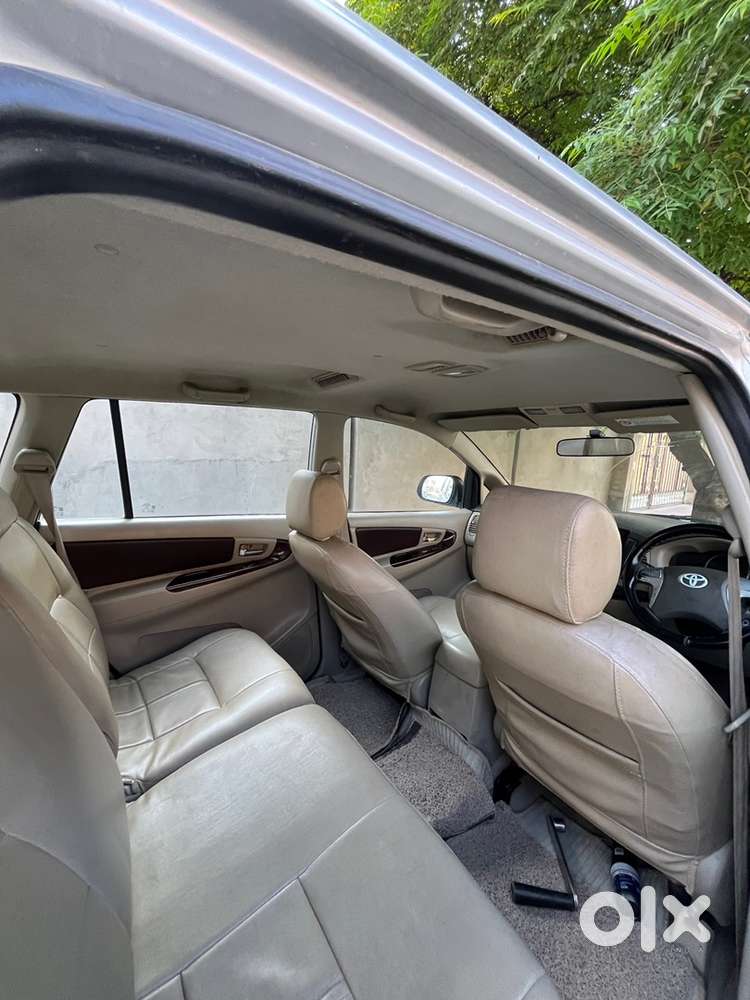 Toyota Innova Diesel 2012