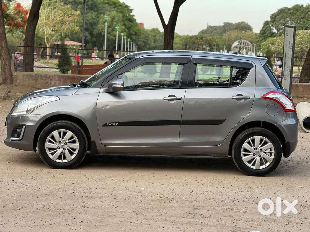 Maruti Suzuki Swift 2018 Zxi Plus, 2015, Petrol