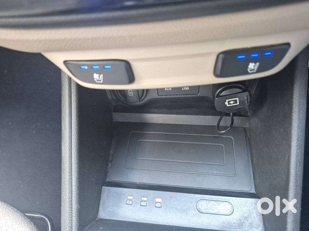 Hyundai Verna 1.6 Sx (o) Vtvt, 2019, Petrol