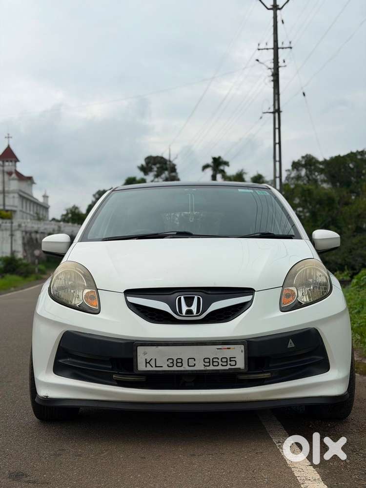Honda Brio Petrol 2013