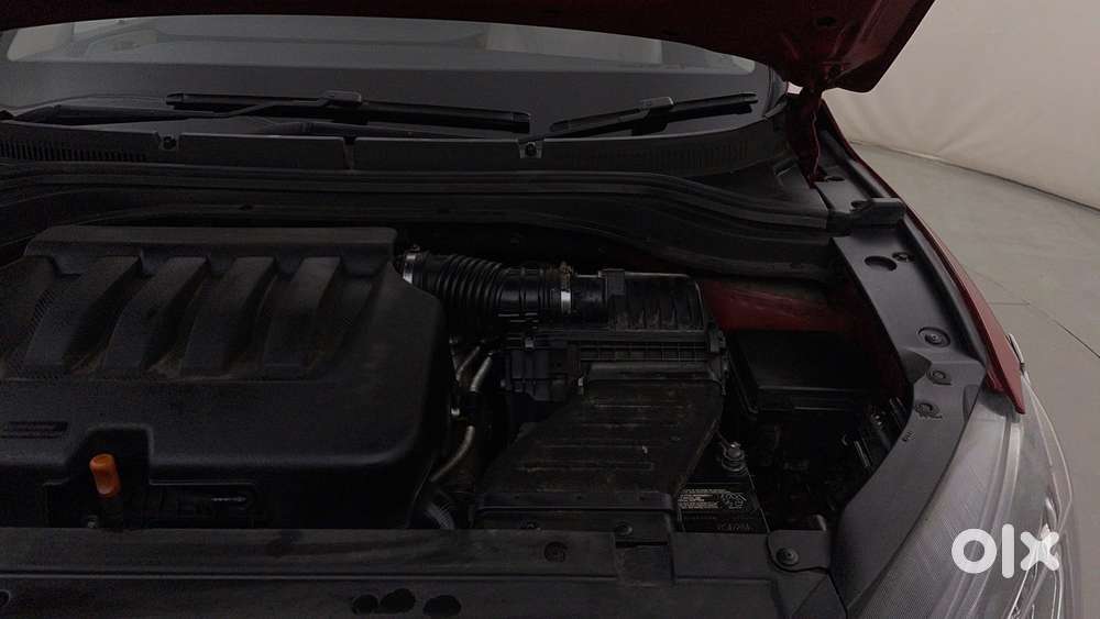 Mahindra Xuv700 2.0 Ax 7 Petrol At Luxury Pack Str, 2021, Petrol