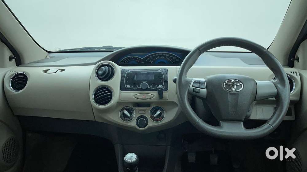 Toyota Etios V, 2013, Petrol