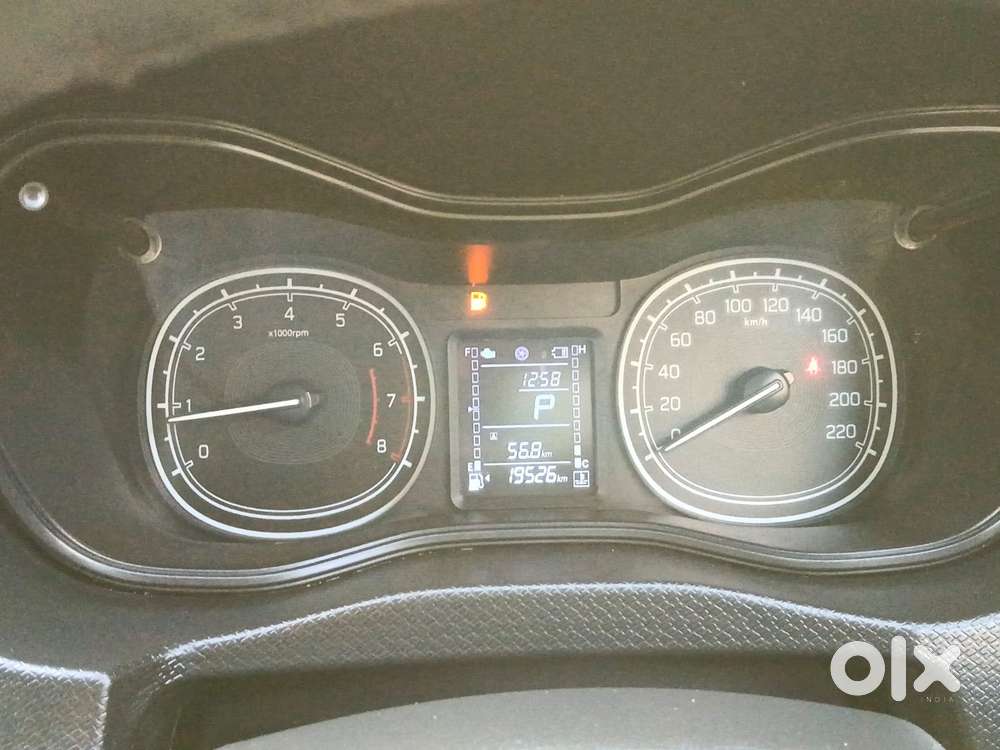 Maruti Suzuki Brezza Vxi At, 2021, Petrol