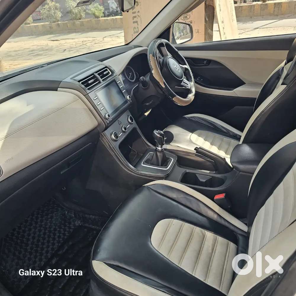 Hyundai Creta 2023 Petrol 420000 Km D