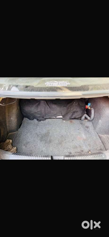 Volkswagen Vento Petrol 2011