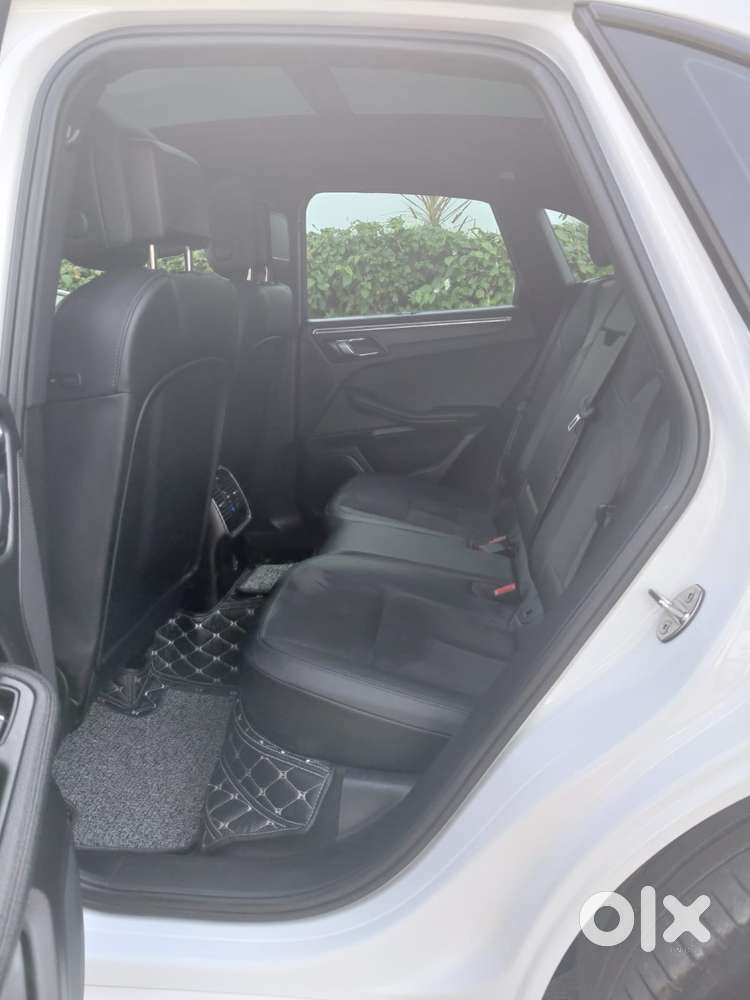 Porsche Macan 2.0 Turbo, 2016, Petrol