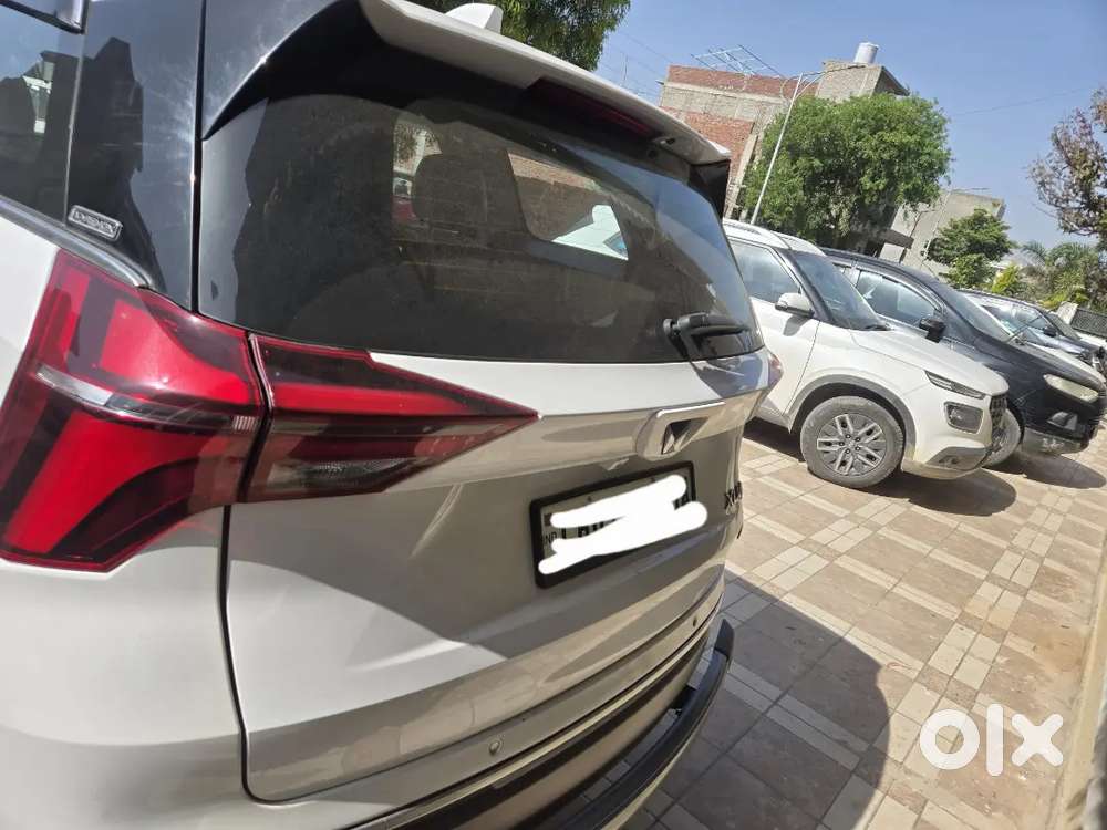 Xuv 700 White Automatic Top Model 7 Seater Luxuary Chandigarh Paid No