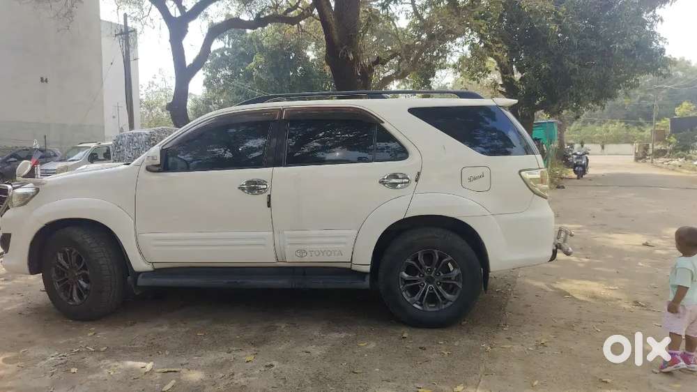 Toyota Fortuner 2012 Diesel Well Maintained