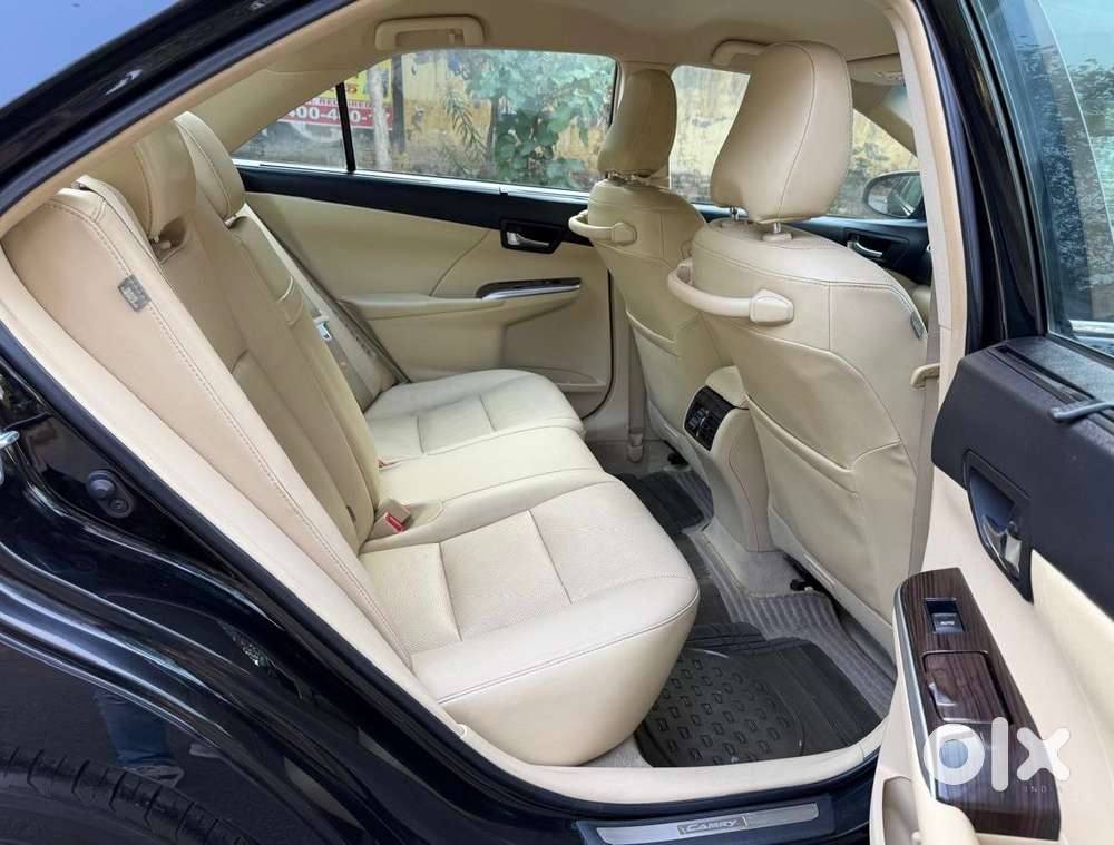 Toyota Camry 2.5 Hybrid, 2017, Cng & Hybrids